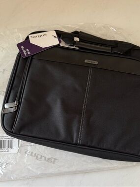 NWT!!! Targus Laptop Black Briefcase